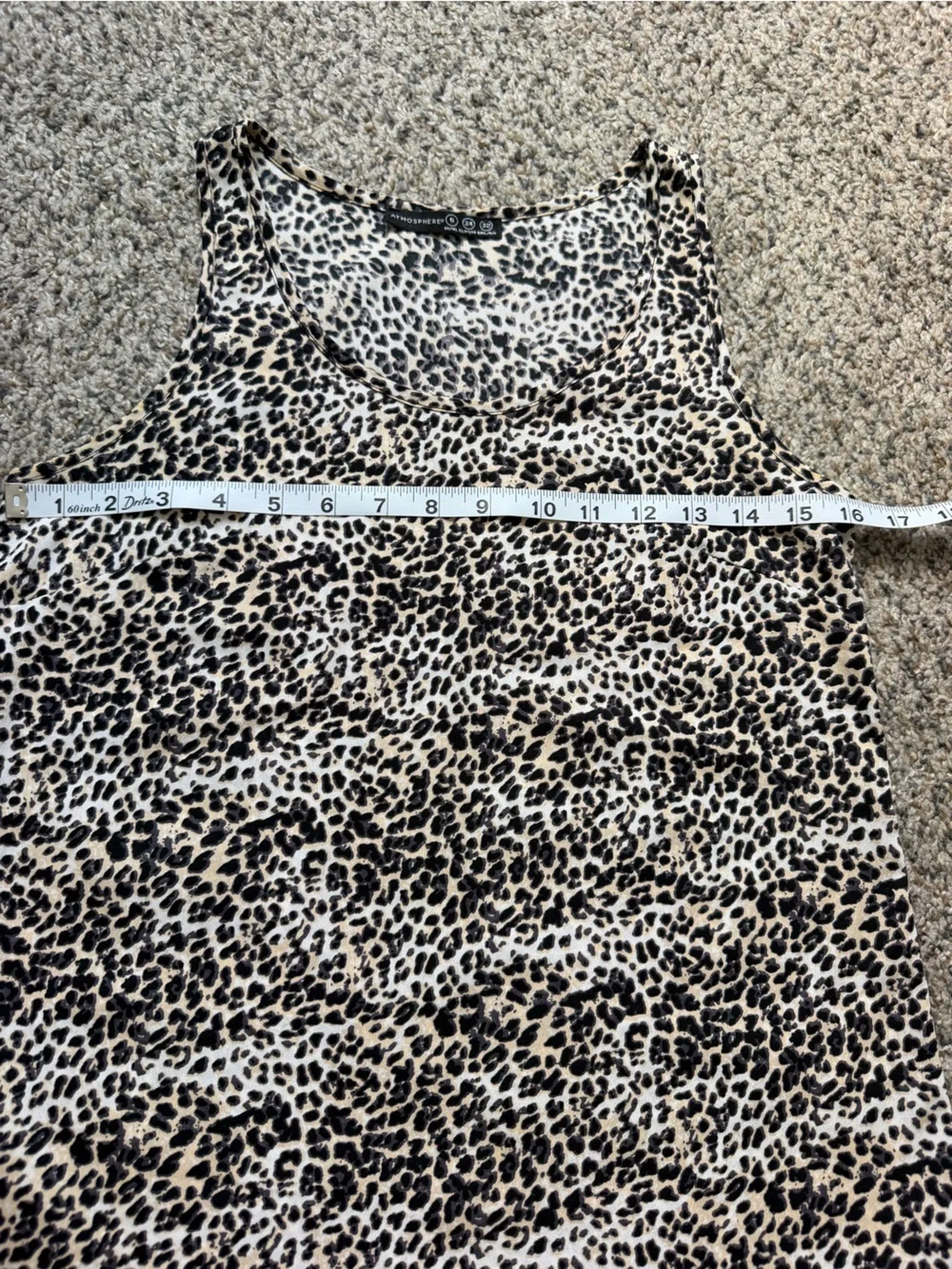 Atmosphere bold leopard